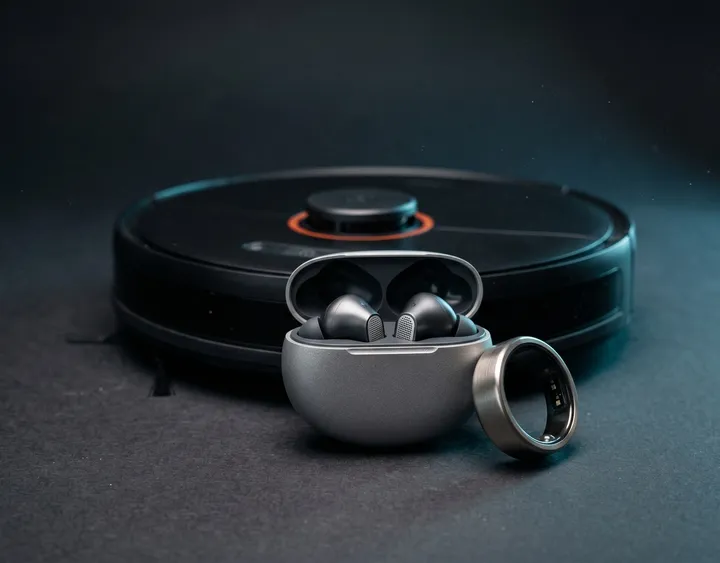 Novedades tecnológicas de 2026: Oura Ring 5, Dyson Spot+Scrub AI y Sony WF-1000XM6